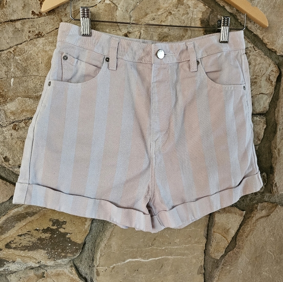 Volcom High Rise Pink and White Striped Denim Shorts Size 28 - Picture 3 of 9
